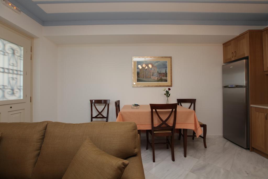 Avgerinos Hotel Kampochora  Oda fotoğraf